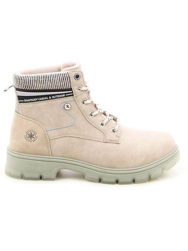 מגפונים אופנתיים עם שרוכים