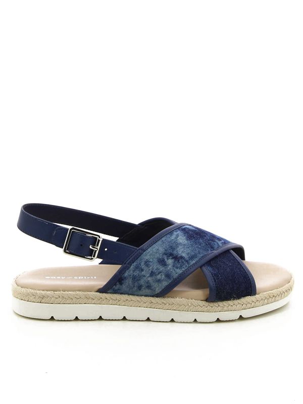 סנדלים עם רצועות מוצלבות