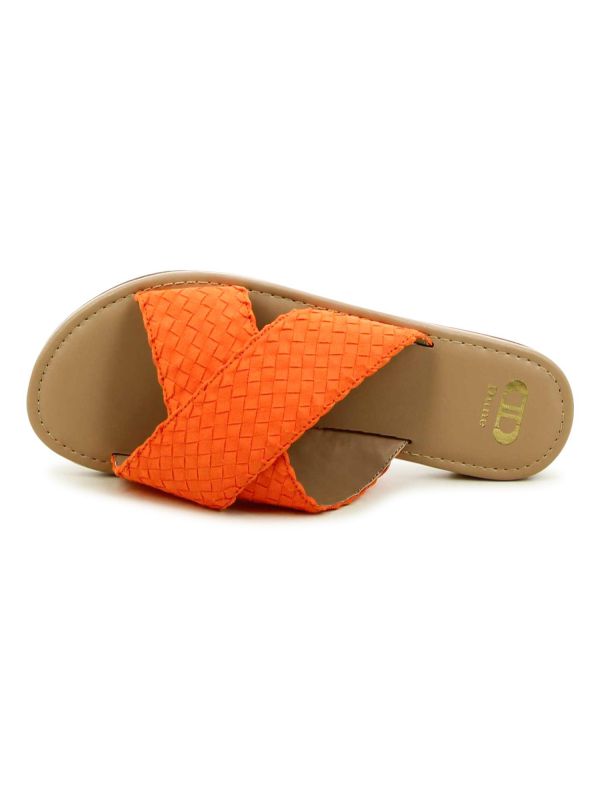 DI_LASSY כפכפים עם רצועות קלועות