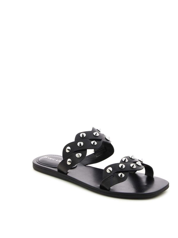 כפכפים שטוחים עם ניטים BODIL