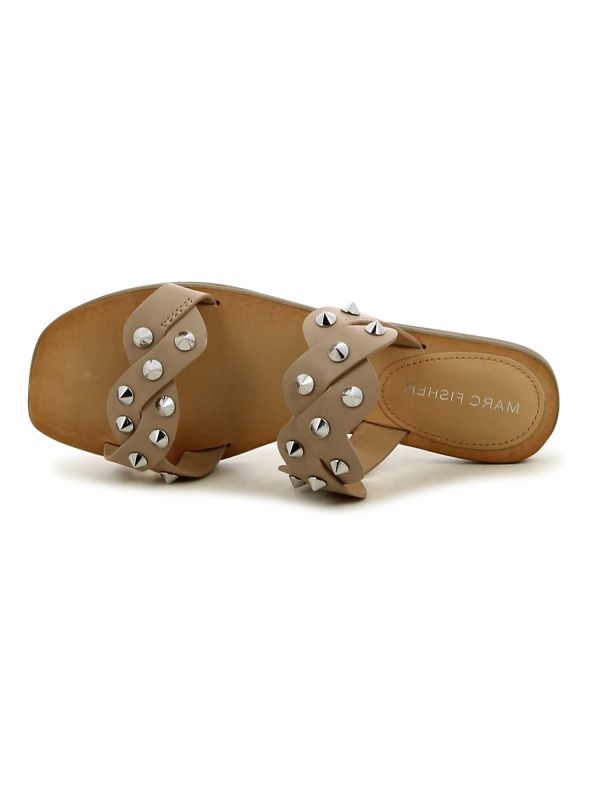 כפכפים שטוחים עם ניטים BODIL