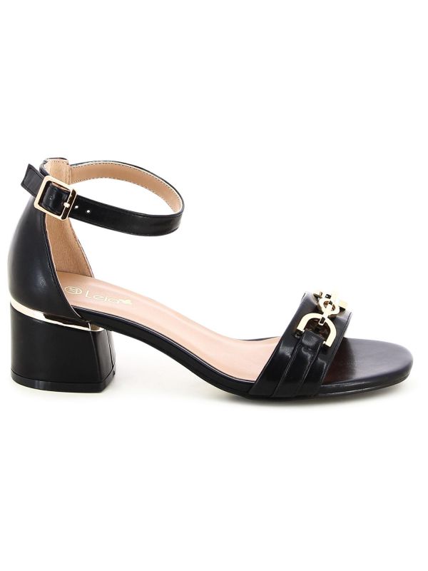 סנדלי עקב אופנתיים לנשים