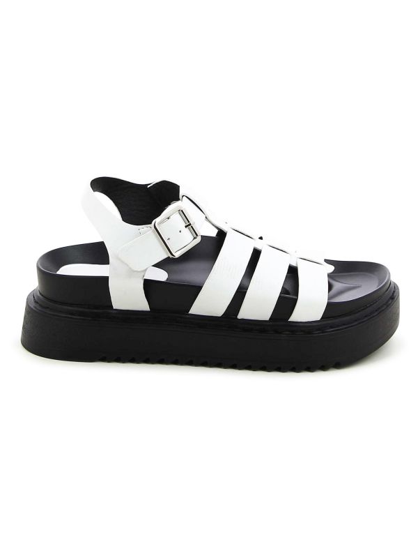 סנדלי פלטפורמה עם רצועות