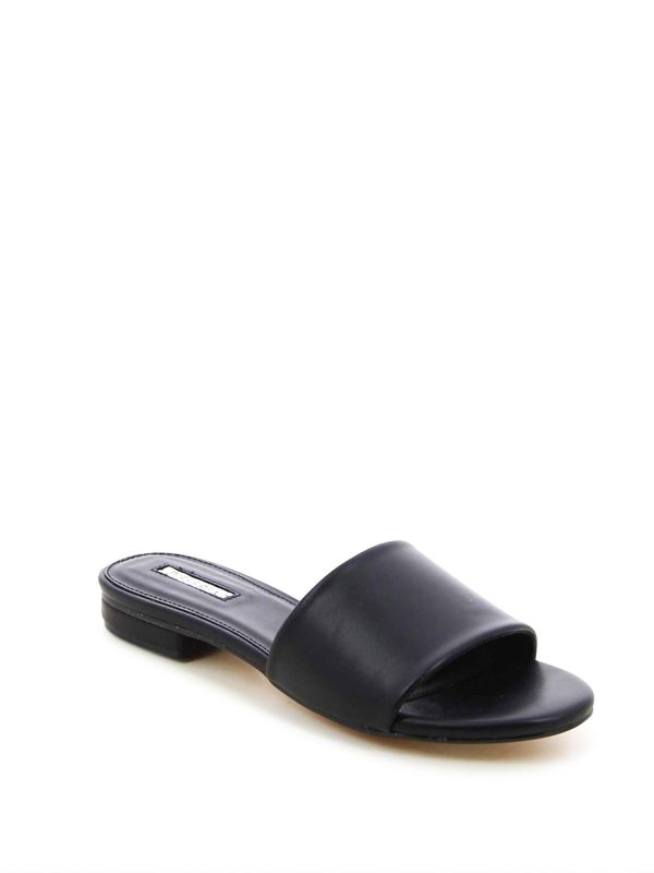 כפכפים שטוחים עם רצועה