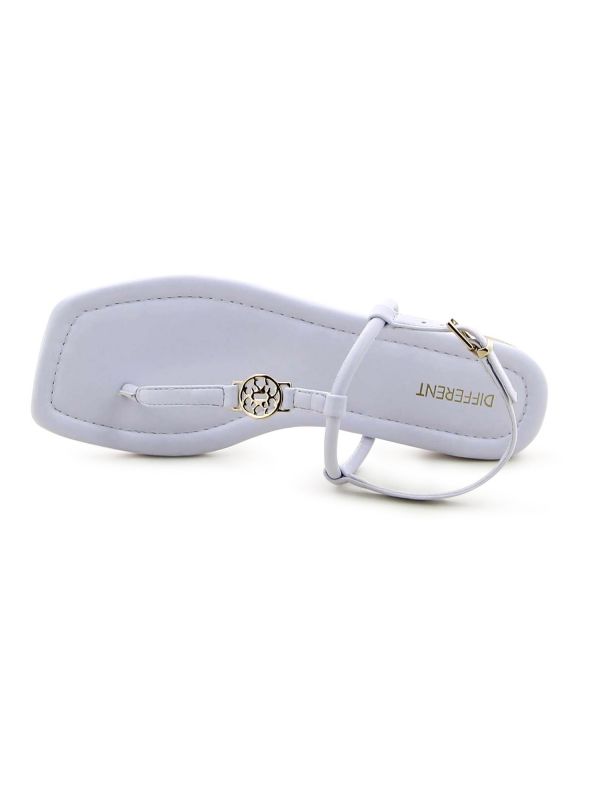 סנדלי אצבע שטוחים אופנתיים