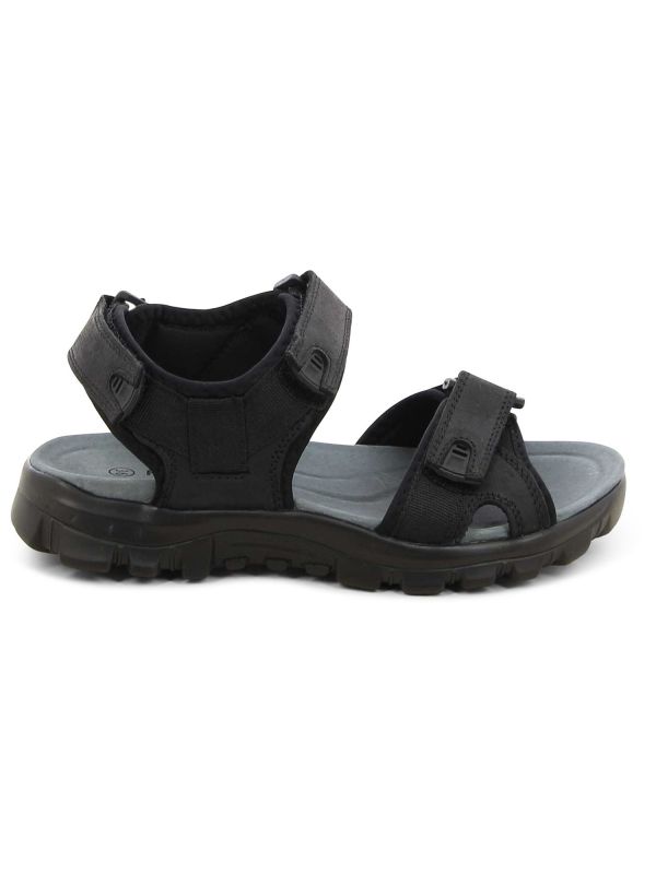 סנדלים מעוצבים עם סקוצ’ים