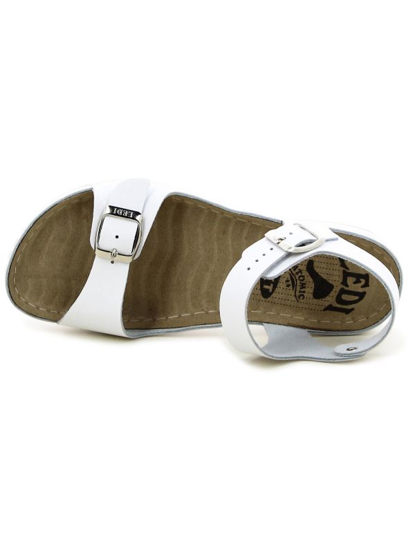 סנדלים קזו’אליים לנשים