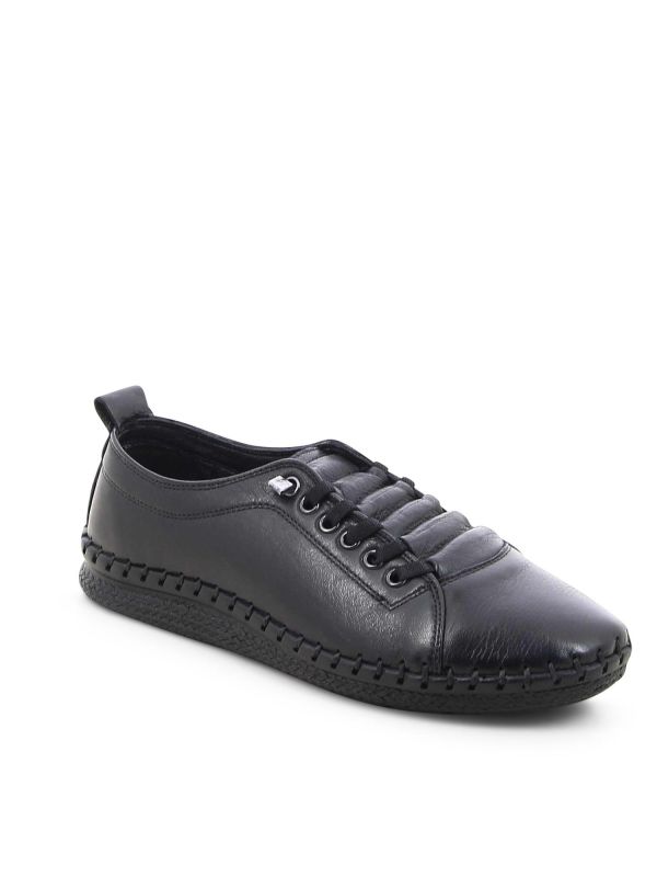 נעלי סניקרס קלאסיות