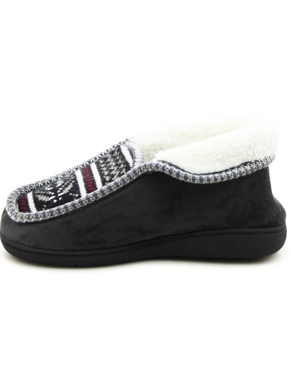 נעלי בית סרוגות