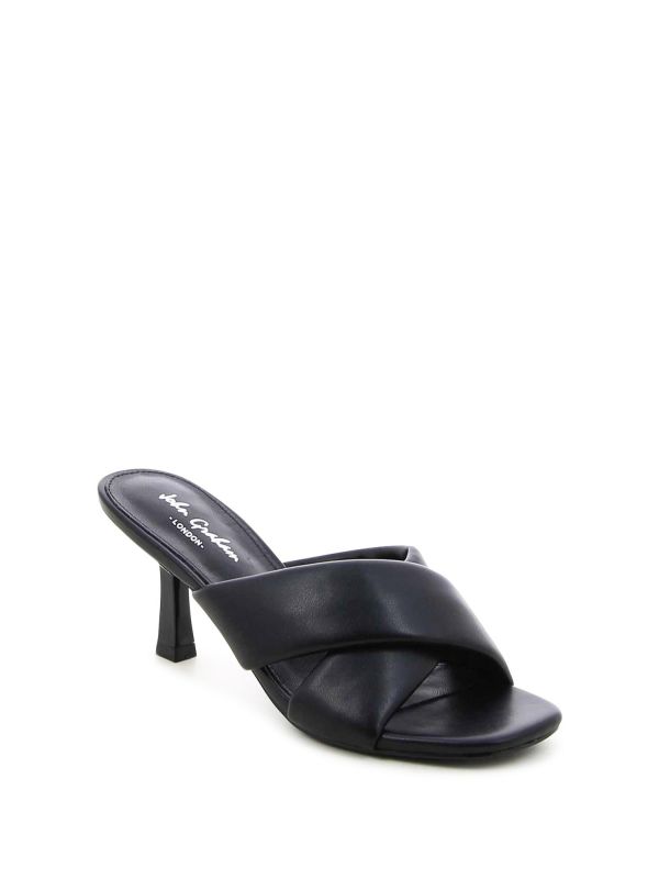 כפכפי עקב מעוצבים  ALAIA