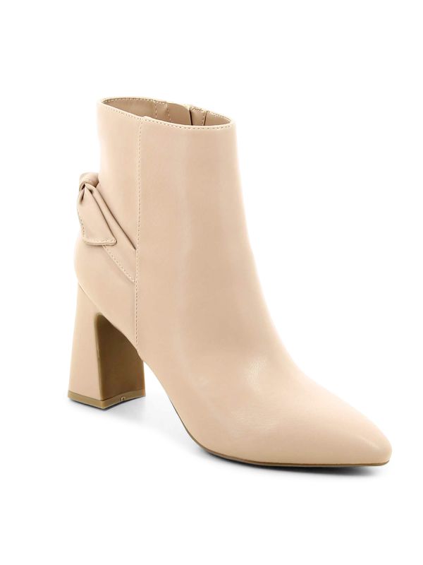 מגפוני נשים עם פפיון