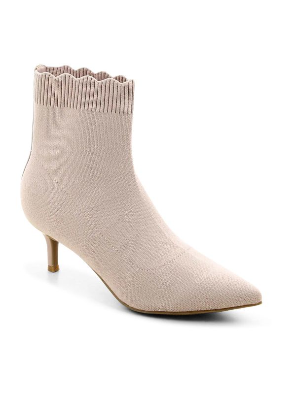 מגפוני גרב לנשים עם עקב דק