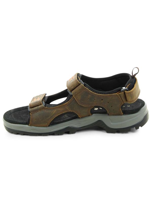 סנדלי טיולים מעוצבים לגברים