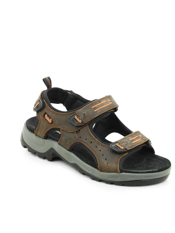 סנדלי טיולים מעוצבים לגברים