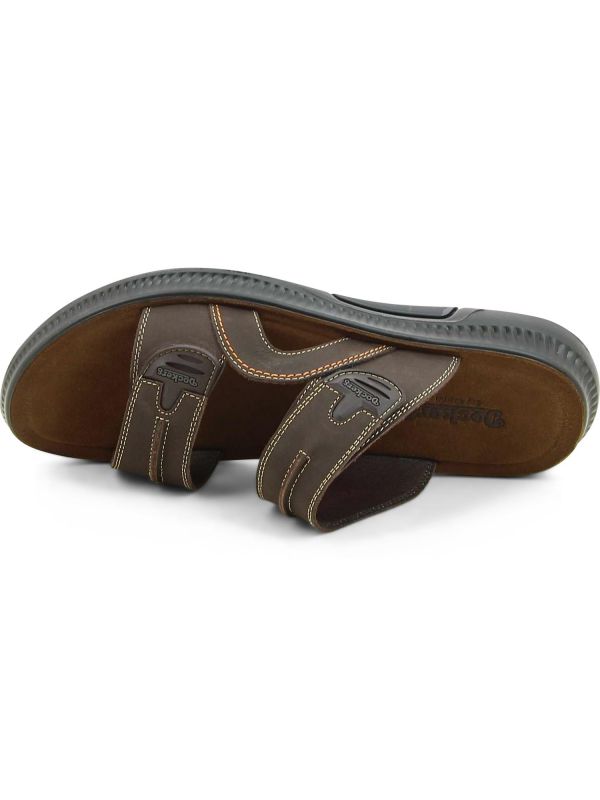 כפכפים אופנתיים עם שתי רצועות