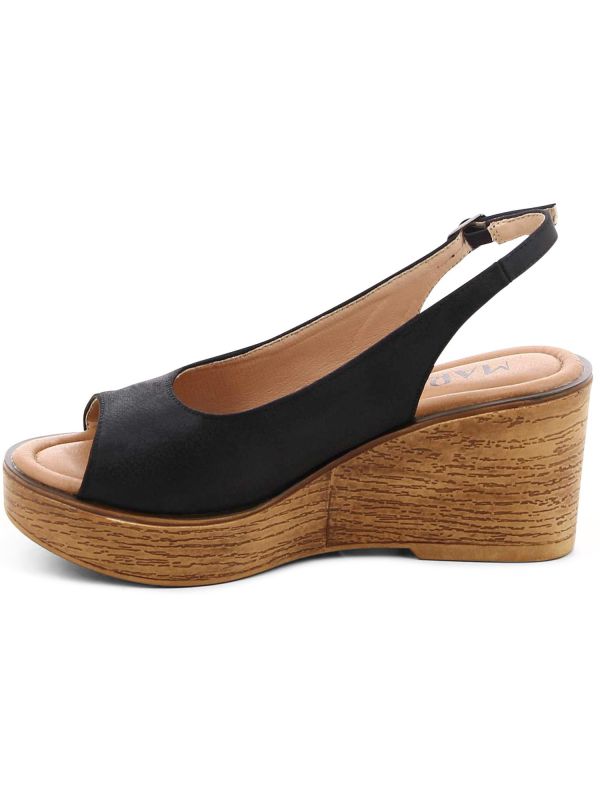 סנדלי פלטפורמה מעוצבים לנשים