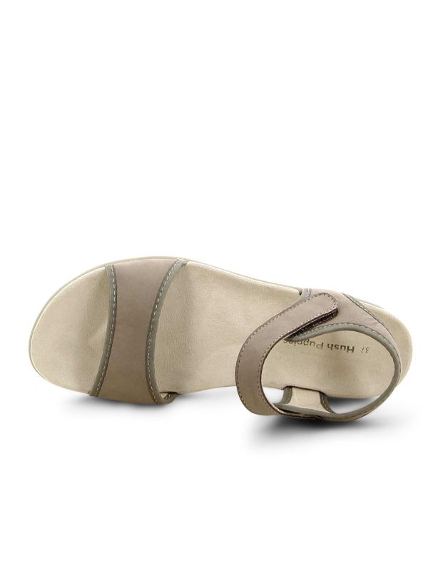 סנדלים קז’ואליים עם סקוץ’