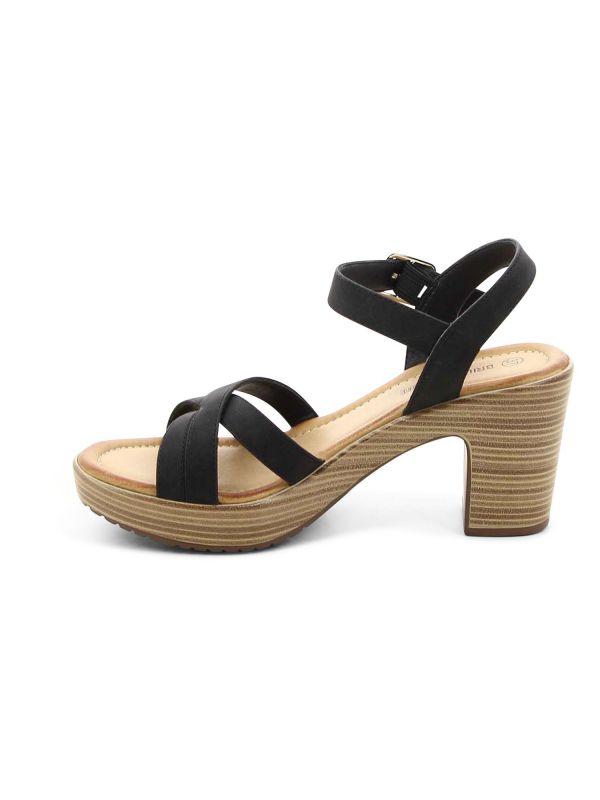 סנדלי עקב אופנתיים