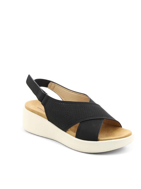 סנדלי רוקי עם רצועות מוצלבות