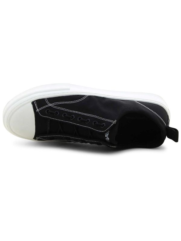 נעלי סניקרס טרנדיות Hush Puppies