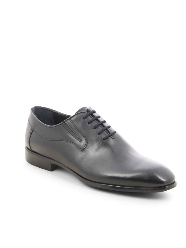 נעליים אלגנטיות עם שרוכים לגברים