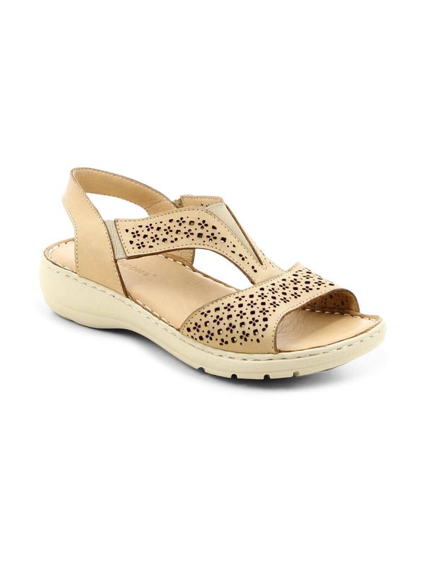 סנדלים עם עיטורים