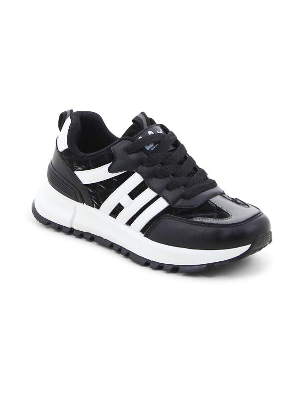 סניקרס מעוצבות