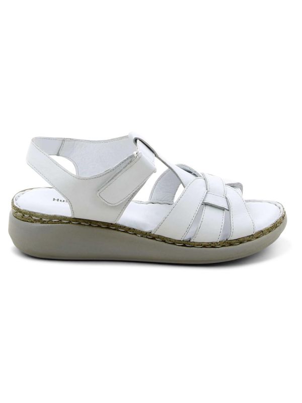 סנדלים אופנתיים