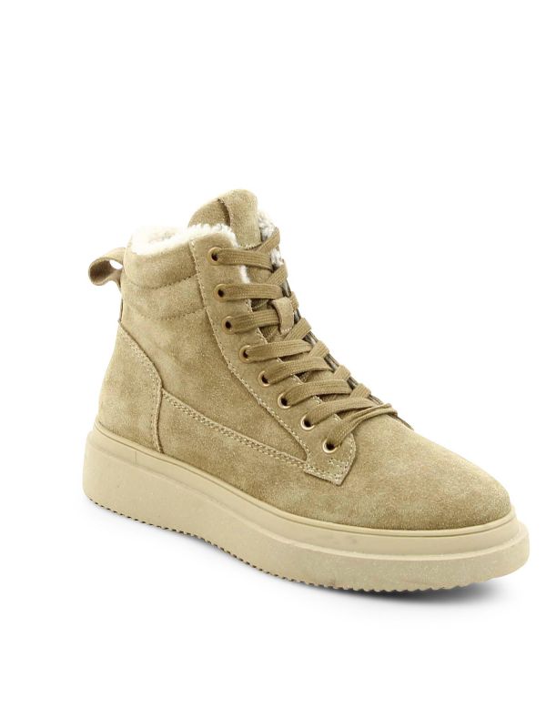 נעלי סניקרס במראה זמש