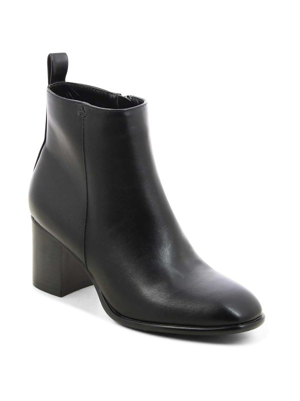 מגפוני עקב קלאסיים