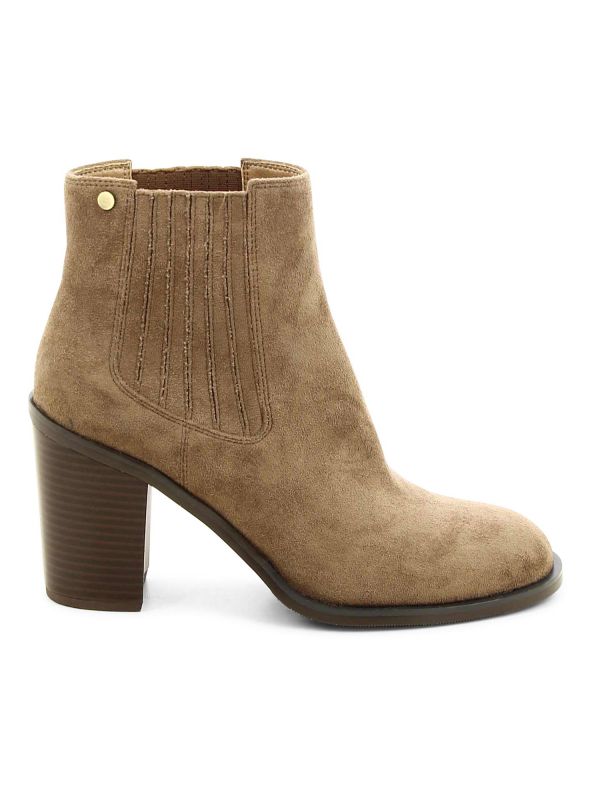 מגפוני עקב מעוצבים