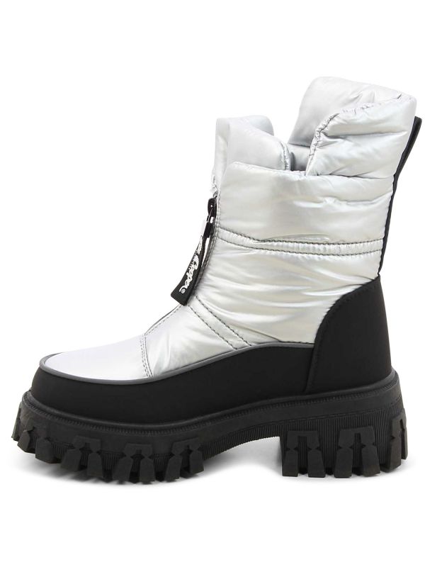 מגפי שלג מטאליים טרקטור