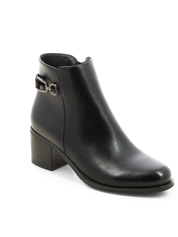 מגפוני עקב קז’ואליים