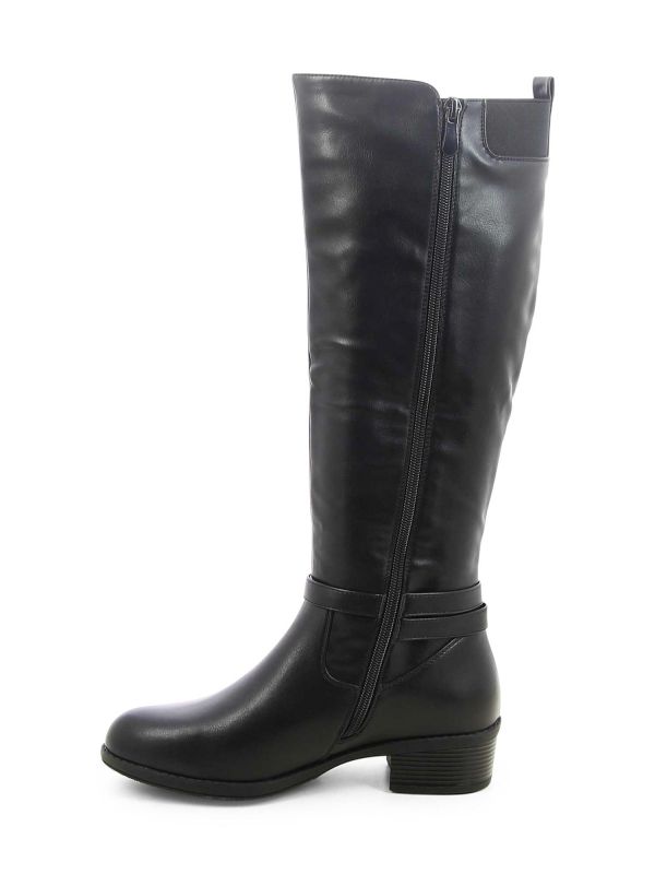 מגפיים קז’ואליים עם אבזם