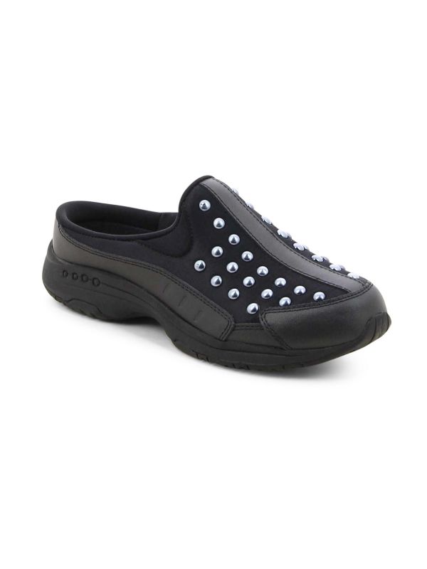 כפכפי נוחות עם ניטים