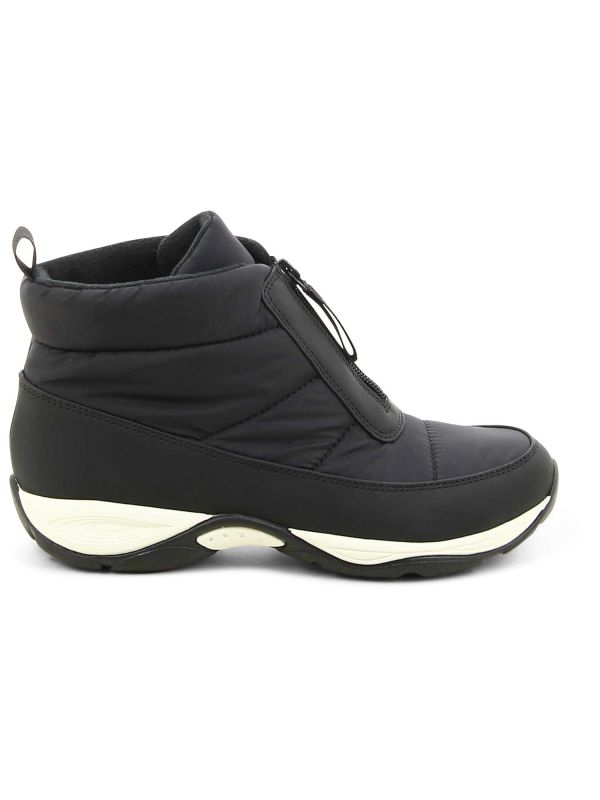 מגפונים ספורטיביים מרופדים לנשים