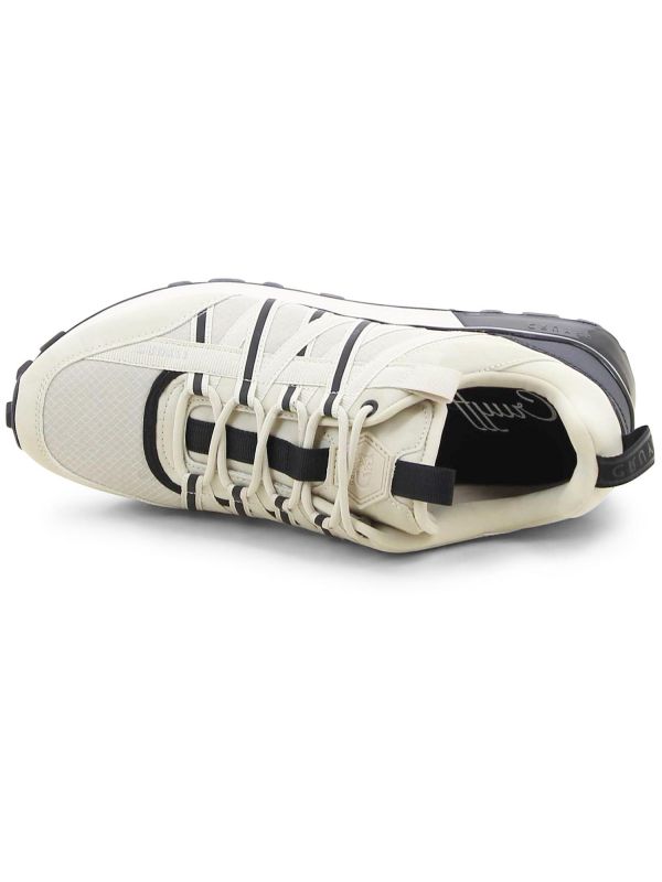 נעלי ג’וגינג שחור לבן לגברים