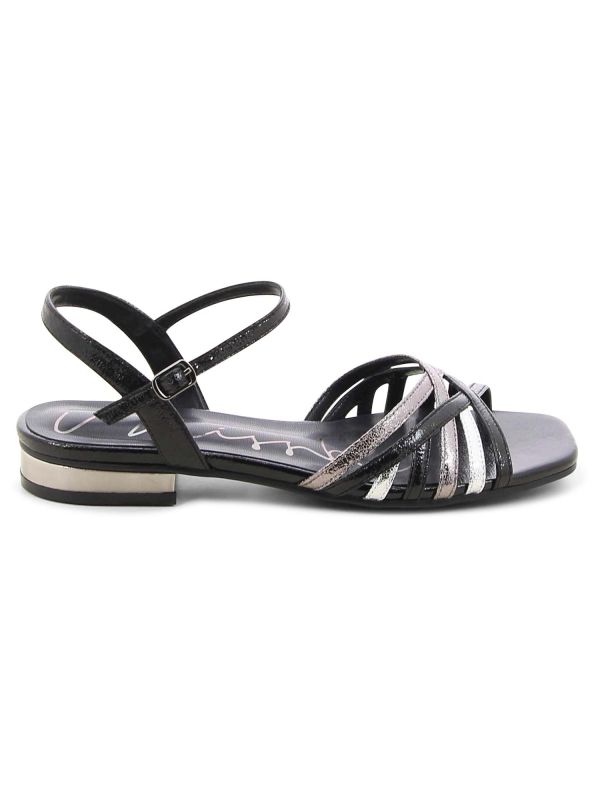 סנדלים עם רצועות בשלושה גוונים לנשים