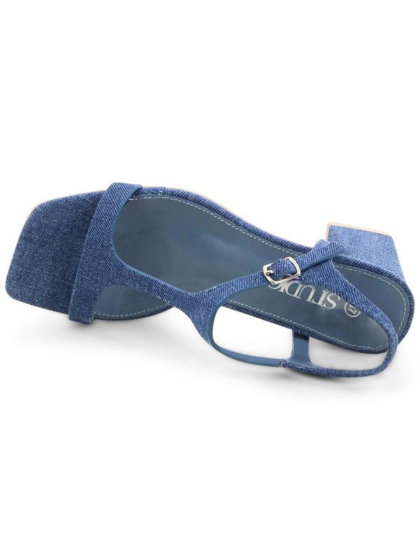 סנדלי עקב ג’ינס לנשים