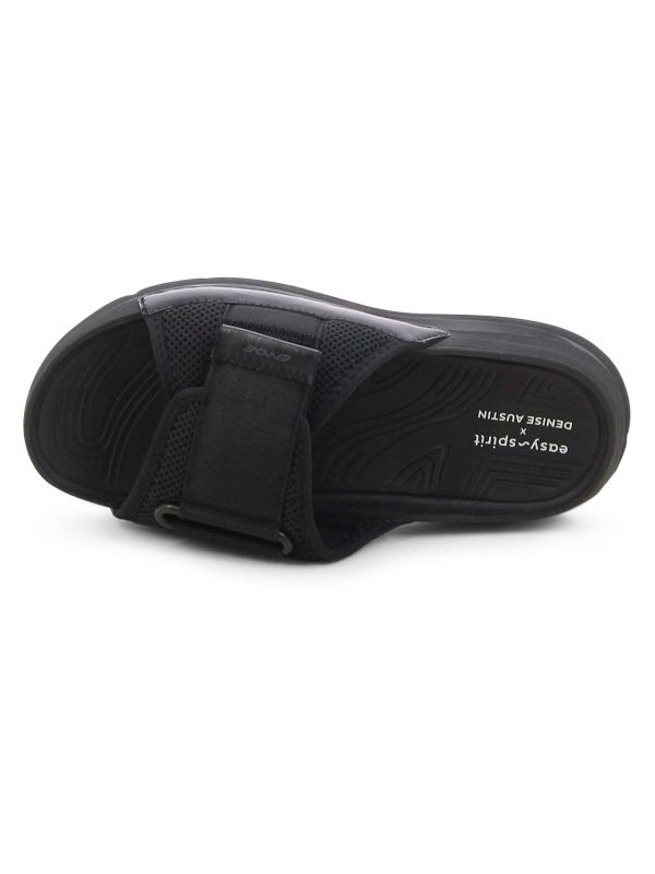 כפכפי נשים עם רצועה מחוררת