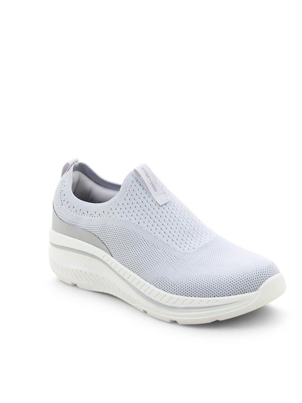 נעלי נוחות ספורטיביות לנשים