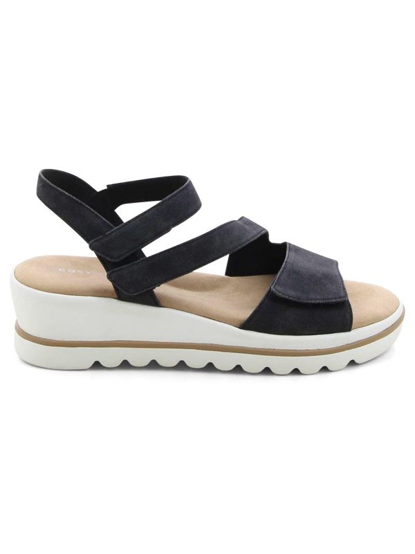 סנדלי פלטפורמה לנשים