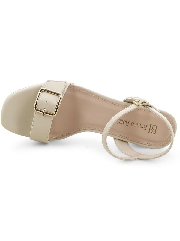 סנדלי עקב לנשים עם אבזם מוזהב