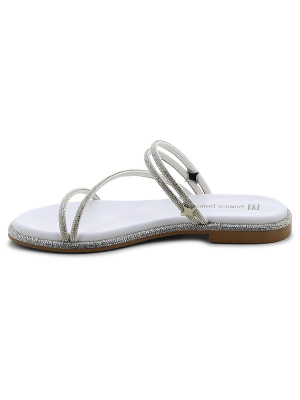 כפכפי רצועות דקות מנצנצות לנשים