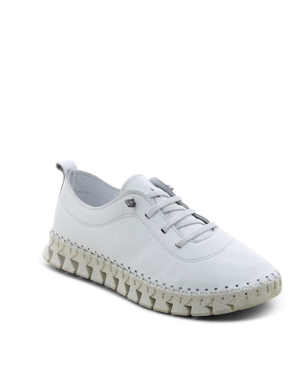 סניקרס לנשים עם סולייה מחוררת