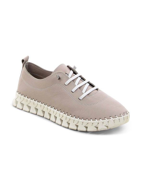 סניקרס לנשים עם סולייה מחוררת