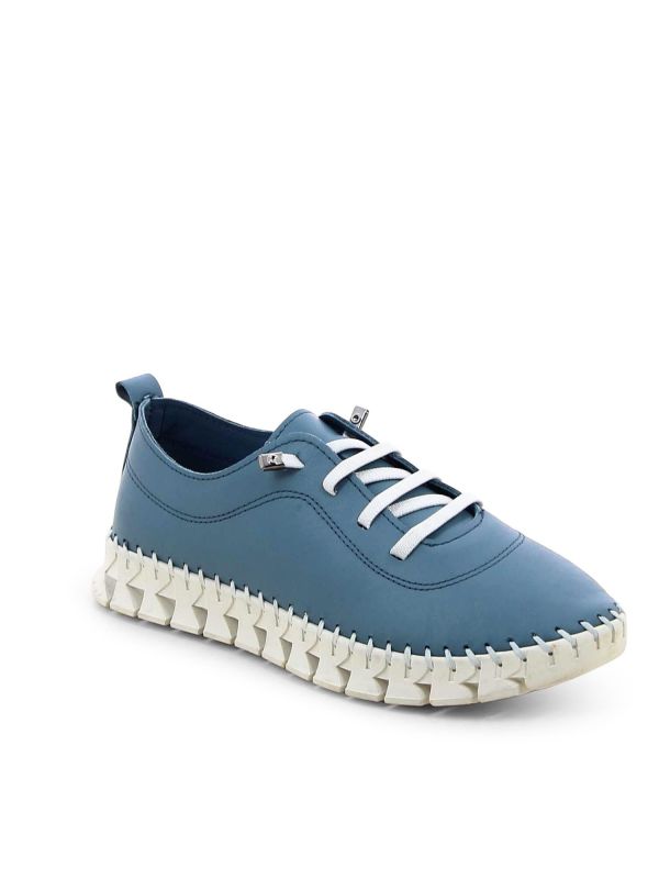 סניקרס לנשים עם סולייה מחוררת