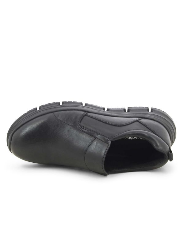 נעלי נוחות אופנתיות לגברים בגזרת סירה