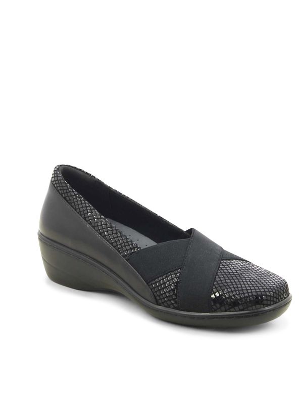 נעלי נוחות לנשים בגזרת סירה