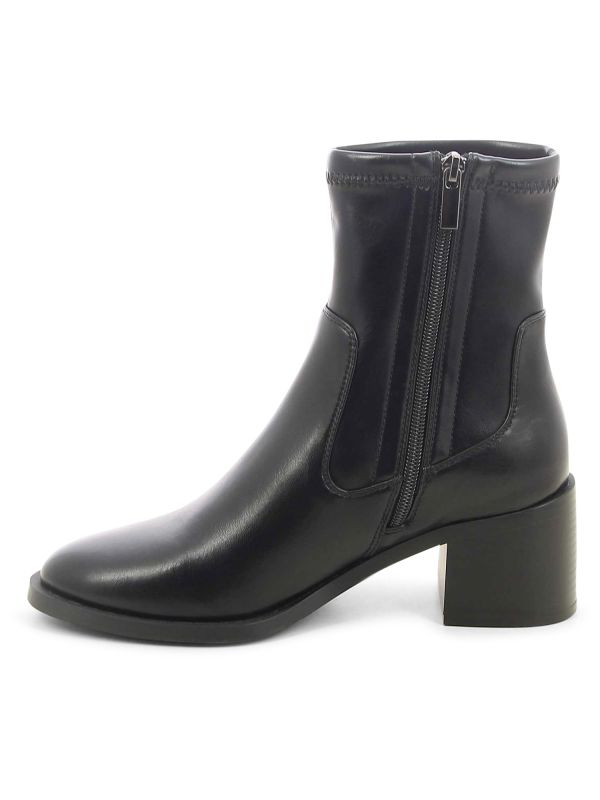 מגפוני גרב קלאסיים לנשים עם עקב בינוני